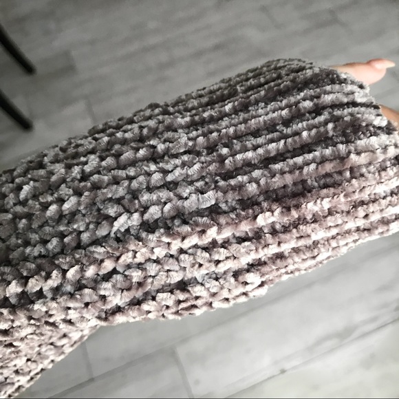 LAST//PERLIE in Gray Pearl - Picture 4 of 4